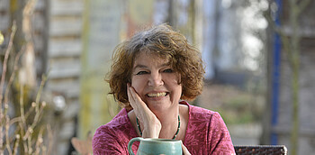 Claudia Vest